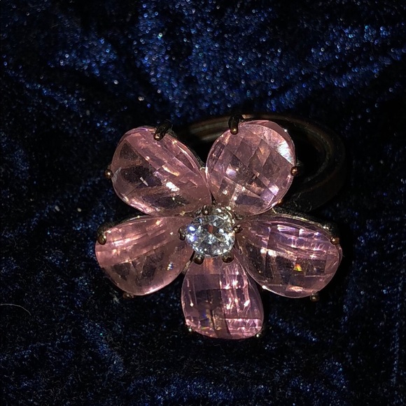 Ring, Pink Flower 🌸 - Picture 3 of 7